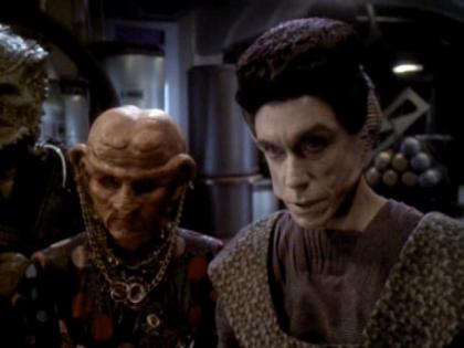 Iggy-Pop-as-Yelgrun-DS9-The-Magnificent-Ferengi-1